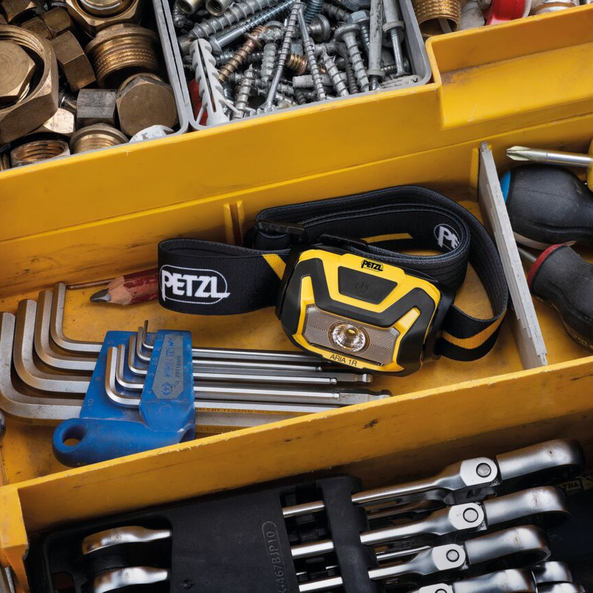 Petzl Aria 1R Headlamp Super Compact 475 Lumens